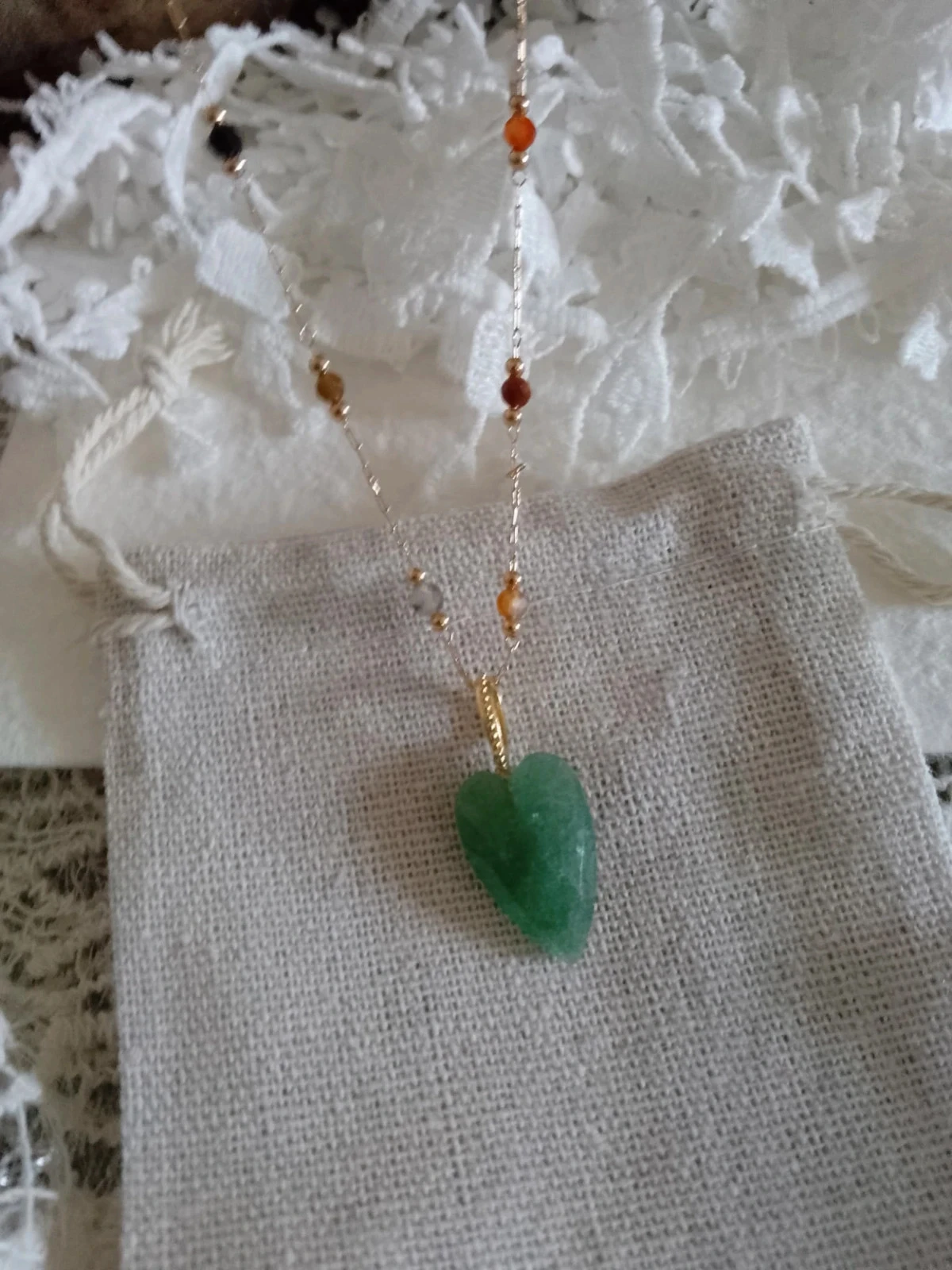 Collier pierres naturelles et pendentif coeur vert en pierre d'aventurine – photo 3
